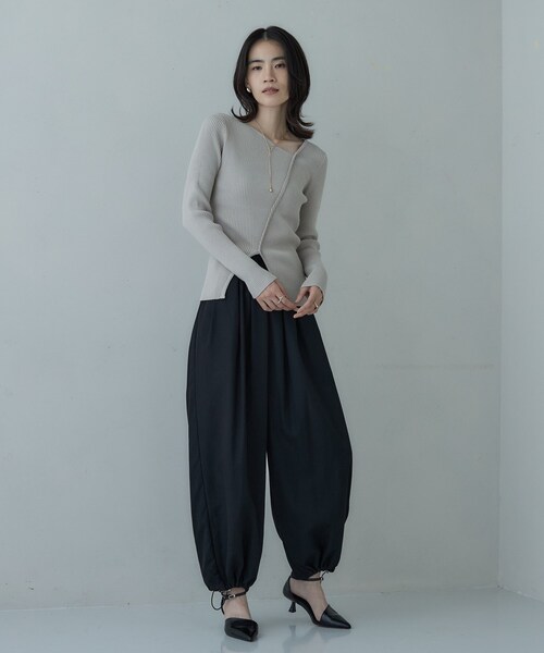 GALLEST（ギャレスト）の「ウエストギャザーパンツ（その他パンツ・レディース・ブラック/ボルドー・38/34）」の17枚目の写真