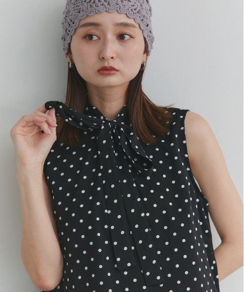ad thie(アドティエ)の「マルチリボン付き ポルカドットノースリーブブラウス(シャツ/ブラウス・レディース・オフホワイト/ブラック・FREE)」の12枚目の写真