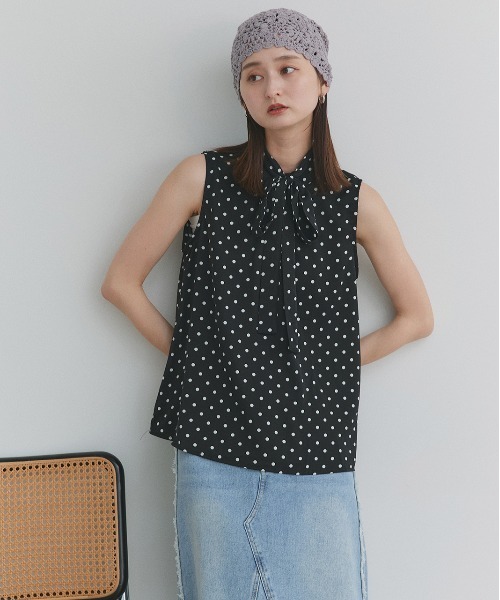 ad thie(アドティエ)の「マルチリボン付き ポルカドットノースリーブブラウス(シャツ/ブラウス・レディース・オフホワイト/ブラック・FREE)」の13枚目の写真