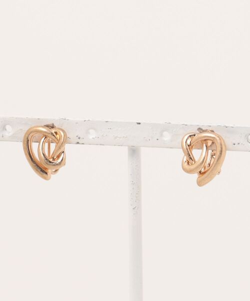 GOLDY(ゴールディ)の「【GOLDY】Twist knot earrings 2250905(イヤリング・レディース・シルバー/ゴールド/シルバー系1/ゴールド系その他・FREE)」の4枚目の写真