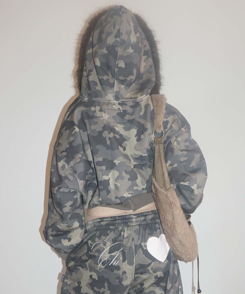 セール】Faux Fur Trimming Hooded Zip-Up（パーカー）｜SCULPTOR