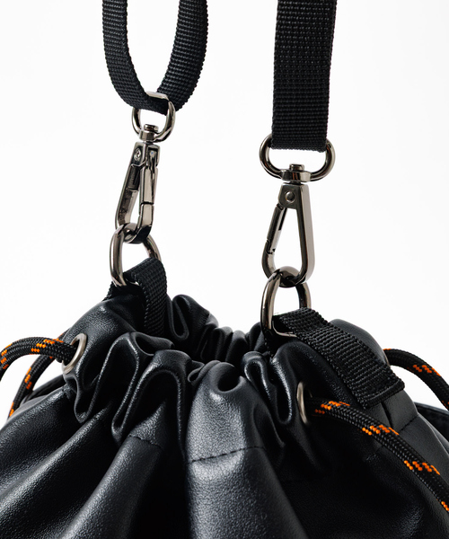 UNIVERSAL OVERALL（ユニバーサルオーバーオール）の「【UNIVERSALOVERALL / ユニバーサルオーバーオール】ECO leather purse/ポシェット/ユニセックス/エコレザー【WEB限定】（ショルダーバッグ・メンズ・ブラック/ブラウン/シルバー・フリー）」の12枚目の写真