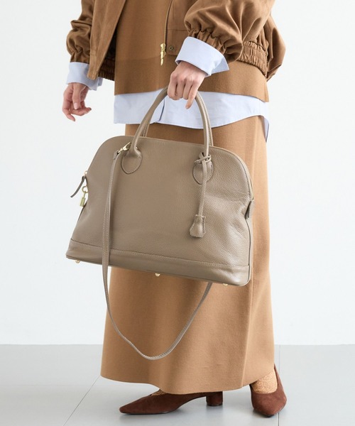 AULENTTI（オウレンティ）の「BARNYARDSTORM / 【AULENTTI(オウレンティ) 】BIG BAG（ボストンバッグ・レディース・モカ/ブラック・FREE）」の4枚目の写真