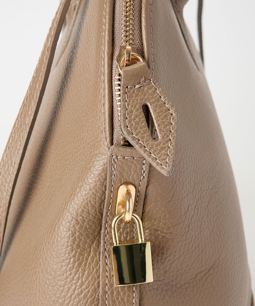 AULENTTI（オウレンティ）の「BARNYARDSTORM / 【AULENTTI(オウレンティ) 】BIG BAG（ボストンバッグ・レディース・モカ/ブラック・FREE）」の17枚目の写真