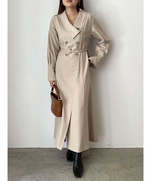 LAGUNAMOON（ラグナムーン）の「アシンメトリーカラーナローフレアワンピース（ワンピース・レディース・ベージュ/モカ・SMALL/MEDIUM）」の13枚目の写真