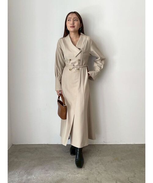 LAGUNAMOON（ラグナムーン）の「アシンメトリーカラーナローフレアワンピース（ワンピース・レディース・ベージュ/モカ・SMALL/MEDIUM）」の14枚目の写真