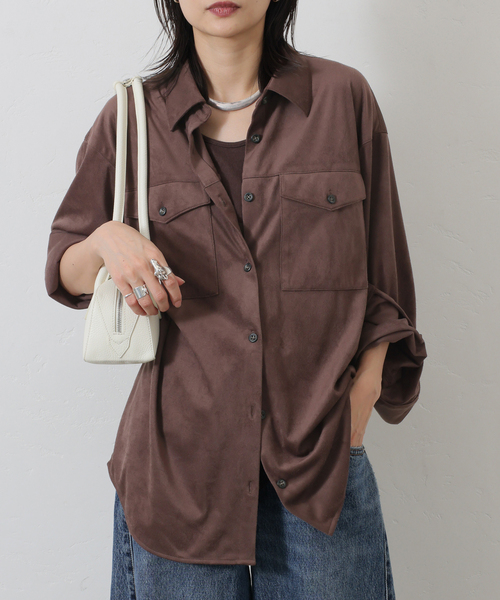 JOURNAL STANDARD(ジャーナルスタンダード)の「フェイクスエードシャツ(シャツ/ブラウス・レディース・タン/ブラウン・FREE)」の2枚目の写真