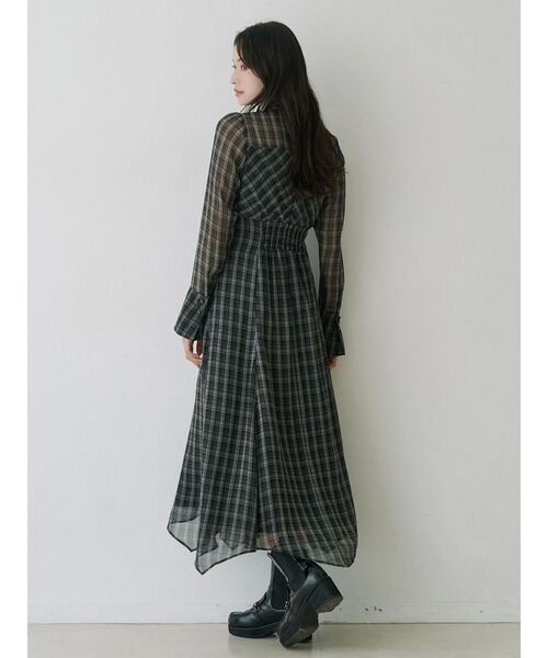 MERCURYDUO(マーキュリーデュオ)の「ツイストネックロングスリーブワンピース(ワンピース・レディース・ブラック/ブラウン/その他1・SMALL/MEDIUM)」の22枚目の写真