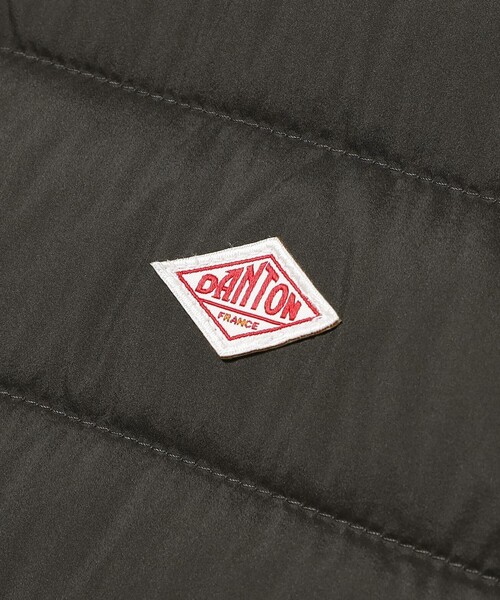 DANTON（ダントン）の「DANTON / メンズ クルーネック インナー ダウン ベスト（ダウンベスト・メンズ・ブラック/チャコールグレー・S/M/L/XL）」の13枚目の写真