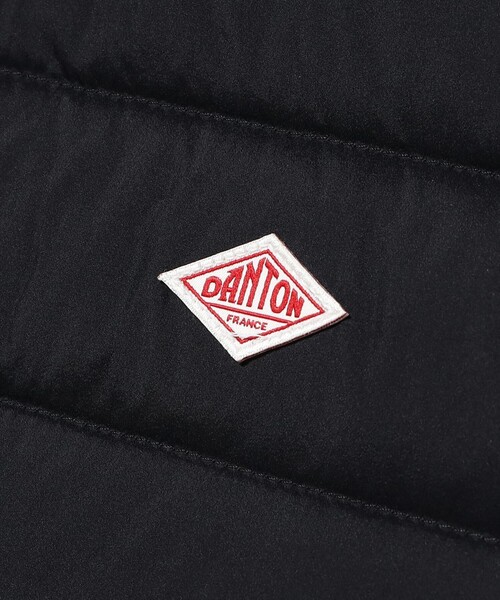 DANTON（ダントン）の「DANTON / メンズ クルーネック インナー ダウン ベスト（ダウンベスト・メンズ・ブラック/チャコールグレー・S/M/L/XL）」の8枚目の写真
