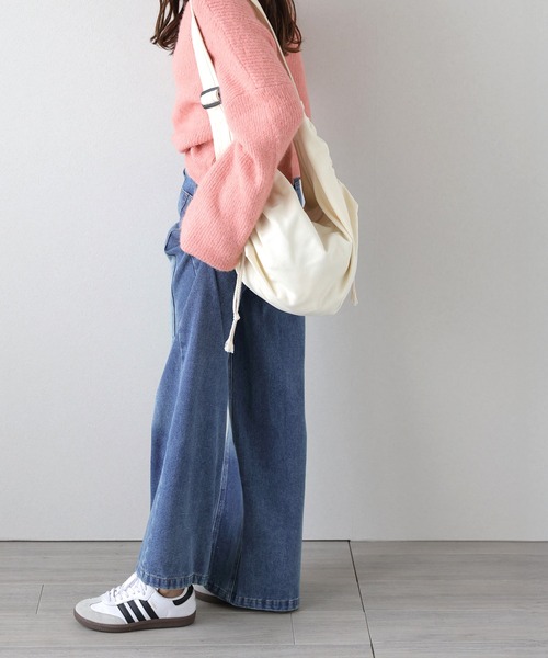 La-gemme(ラジェム)の「ハイウエストデニムパンツ(デニムパンツ・レディース・ライトブルー/ブラック/ブルー・M/L)」の12枚目の写真
