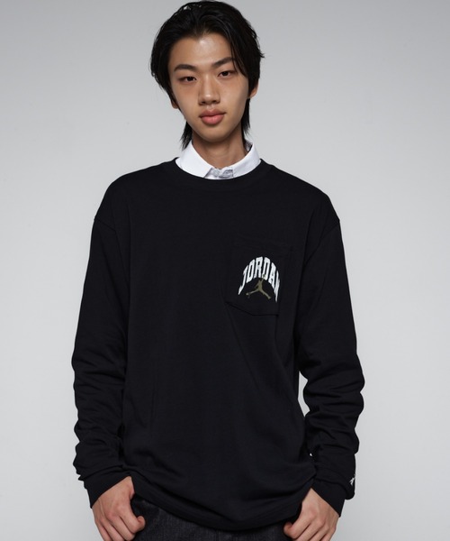JORDAN BRAND(ジョーダンブランド)の「ジョーダン ブルックリン メンズ リアルツリー ロングスリーブ ポケット クルーネック / Jordan Brooklyn Men's Realtree Long-Sleeve Pocket Crew Neck HV4567-010 Black(Tシャツ/カットソー・メンズ・ブラック・2XL/XL/S/M/L)」の2枚目の写真