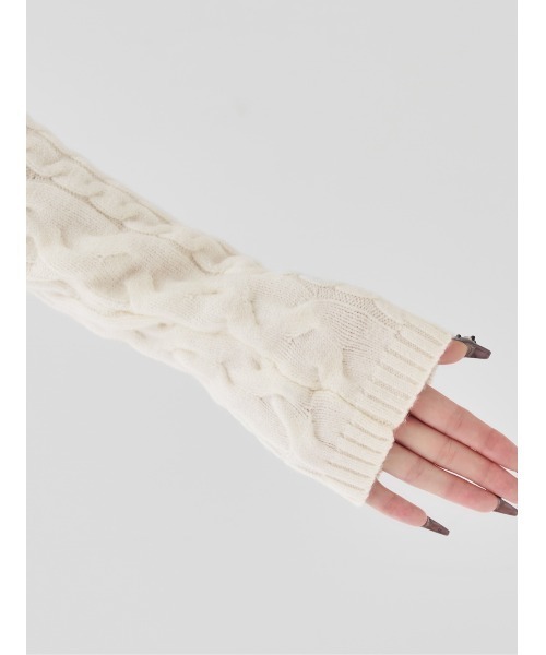 Darich ダーリッチ　ネックファーケーブルニットトップス ネックファーケーブルニットトップス（ニット/セーター