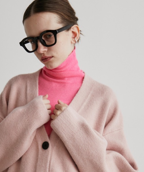 Auntie Rosa Holiday（アンティローザホリデー）の「シアーリブタートルニット（ニット/セーター・レディース・チャコールグレー/ブルー/ブラック/イエロー/ピンク・FREE）」の6枚目の写真