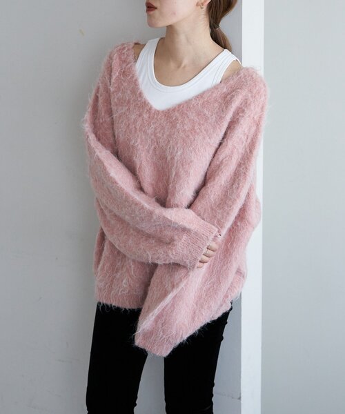 SHENERY（シーナリー）の「シャギーＶネックプルオーバー（ニット/セーター・レディース・ピンク/モカ/オフホワイト/グレー・FREE）」の4枚目の写真