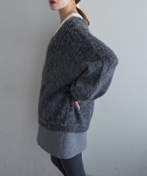 SHENERY（シーナリー）の「シャギーＶネックプルオーバー（ニット/セーター・レディース・ピンク/モカ/オフホワイト/グレー・FREE）」の16枚目の写真