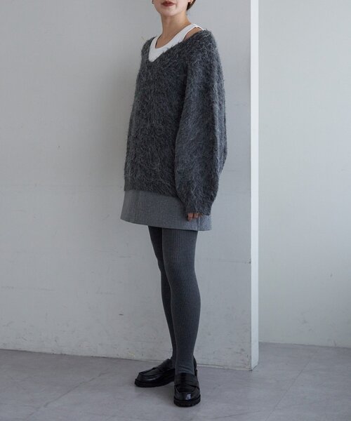 SHENERY（シーナリー）の「シャギーＶネックプルオーバー（ニット/セーター・レディース・ピンク/モカ/オフホワイト/グレー・FREE）」の21枚目の写真