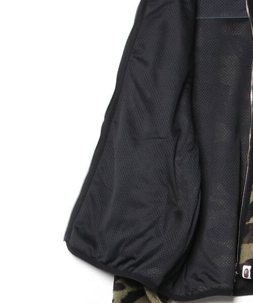 A BATHING APE（アベイシングエイプ）の「1ST CAMO FLEECE JACKET（ミリタリージャケット・レディース・グリーン/イエロー・FREE）」の10枚目の写真