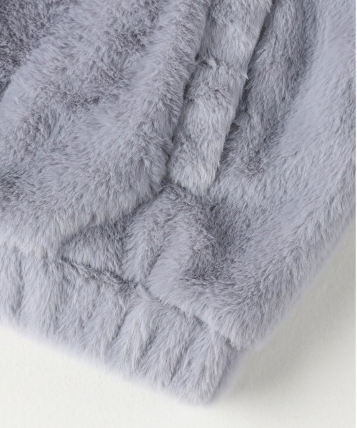 Right-on（ライトオン）の「【VIVIAN BLUE】フェイクファーブルゾン (フード付き/フェイクファー/レギュラーシルエット/ゴム仕様/軽やか/保温性/ふわふわ/キッズ/女の子/冬アウター)（ブルゾン・キッズ・グレー/ホワイト・130/140/150/160）」の6枚目の写真