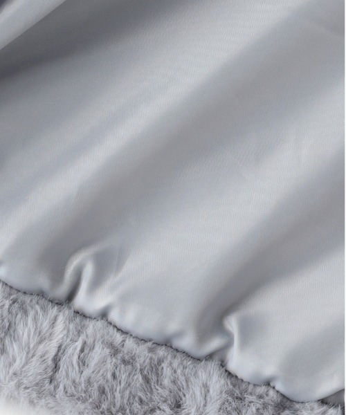 Right-on（ライトオン）の「【VIVIAN BLUE】フェイクファーブルゾン (フード付き/フェイクファー/レギュラーシルエット/ゴム仕様/軽やか/保温性/ふわふわ/キッズ/女の子/冬アウター)（ブルゾン・キッズ・グレー/ホワイト・130/140/150/160）」の8枚目の写真