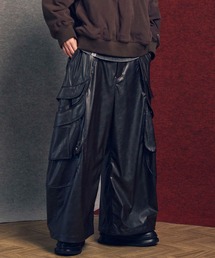 MAISON SPECIAL(]XyV)́sUNISEXtCurve Switching Side Pocket A Light Eco Leather Pants/J[uؑփTCh|PbgACgGRU[pcyMAISON SPECIAL/]XyVz(J[Spc)
