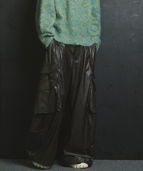 UNISEX》Curve Switching Side Pocket A Light Eco Leather Pants