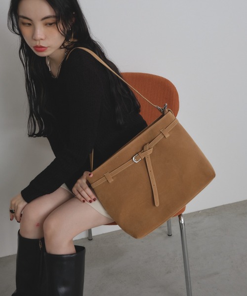 Shelly island（シェリーアイランド）の「スウェードワンショルバッグ（ショルダーバッグ・レディース・ブラウン/ベージュ・FREE）」の4枚目の写真