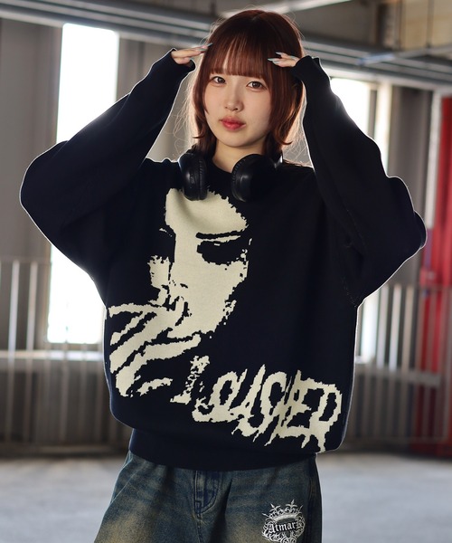 ATMARK(アットマーク)の「《2サイズ展開 / UNISEX 》ATMARKジャガードニット フェイス柄ニット クルーネックニット(ニット/セーター・レディース・ブラック/ワインレッド・M/L)」の6枚目の写真