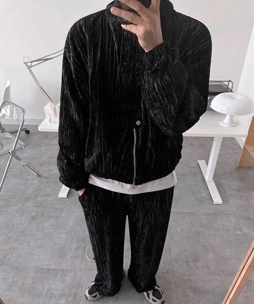 NOWLE（ノウル）の「【NOWLE】ベロア調 トラックジャケット＆パンツ ラグジュアリー セットアップ（ジャージ・メンズ・ブラック・MEDIUM/LARGE/X-LARGE）」の6枚目の写真