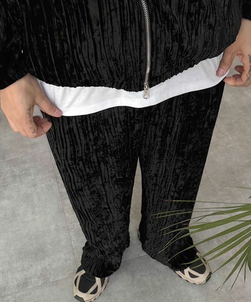 NOWLE（ノウル）の「【NOWLE】ベロア調 トラックジャケット＆パンツ ラグジュアリー セットアップ（ジャージ・メンズ・ブラック・MEDIUM/LARGE/X-LARGE）」の19枚目の写真