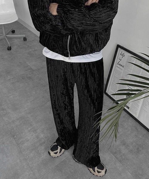 NOWLE（ノウル）の「【NOWLE】ベロア調 トラックジャケット＆パンツ ラグジュアリー セットアップ（ジャージ・メンズ・ブラック・MEDIUM/LARGE/X-LARGE）」の22枚目の写真