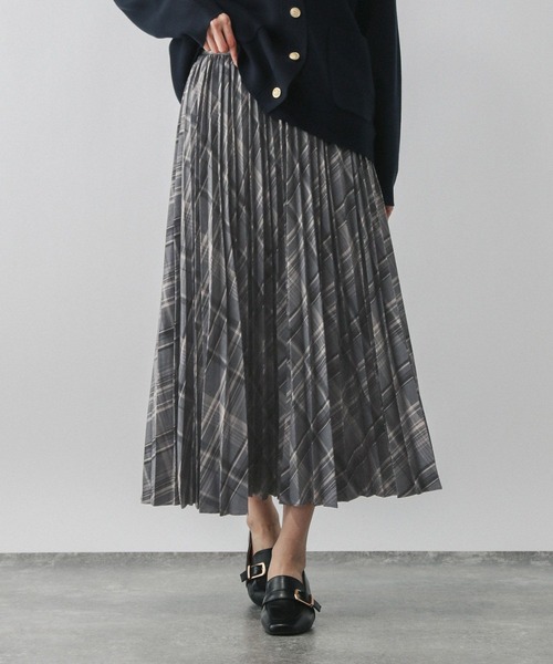 GLOBAL WORK（グローバルワーク）の「イージーケアプリーツスカート/593329（スカート・レディース・ベージュ系その他3/グレー系その他6/ブラック系その他/ダークブルー/グレー系その他7・SHORT/REGULAR）」の19枚目の写真