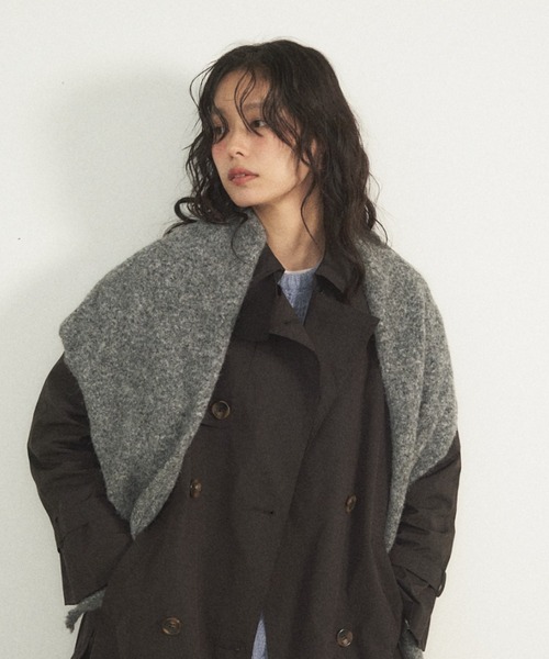 Shelly island（シェリーアイランド）の「トライアングルウール混ニットショール（ストール/ショール・レディース・グレー/ブラック/ホワイト/ブラウン・FREE）」の16枚目の写真