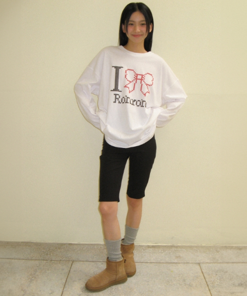 RONRON（ロンロン）の「I RIBBON OVER FIT LONG SLEEVE T SHIRT WHITE（Tシャツ/カットソー・レディース・その他・FREE）」の2枚目の写真