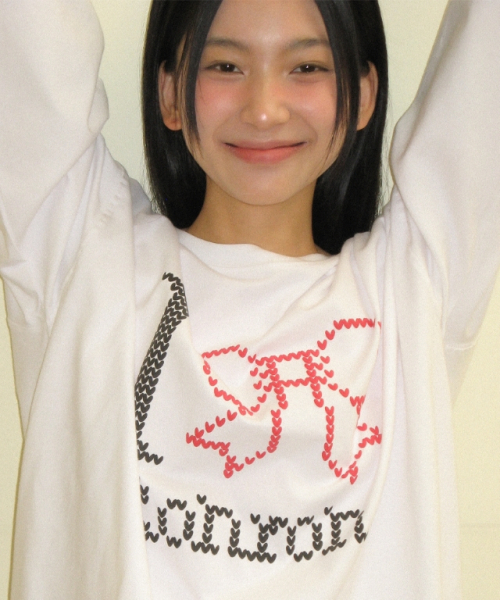 RONRON（ロンロン）の「I RIBBON OVER FIT LONG SLEEVE T SHIRT WHITE（Tシャツ/カットソー・レディース・その他・FREE）」の3枚目の写真