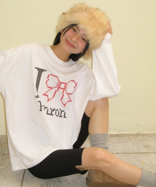 RONRON（ロンロン）の「I RIBBON OVER FIT LONG SLEEVE T SHIRT WHITE（Tシャツ/カットソー・レディース・その他・FREE）」の5枚目の写真