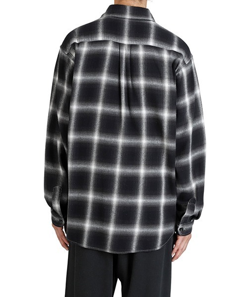 REMI RELIEF NAVY LABEL（レミレリーフネイビーレーベル）の「REMI RELIEF NAVY LABEL / レミレリーフ ネイビーレーベル：オンブレネルチェックシャツ：RN29373074AK[STD]（シャツ/ブラウス・メンズ・ネイビー/ブラック/ブラウン・M/L）」の11枚目の写真