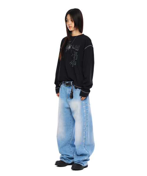 AAKAM(アーカム)の「Typography Long Sleeve (Black)(Tシャツ/カットソー・レディース・その他・1/2)」の3枚目の写真