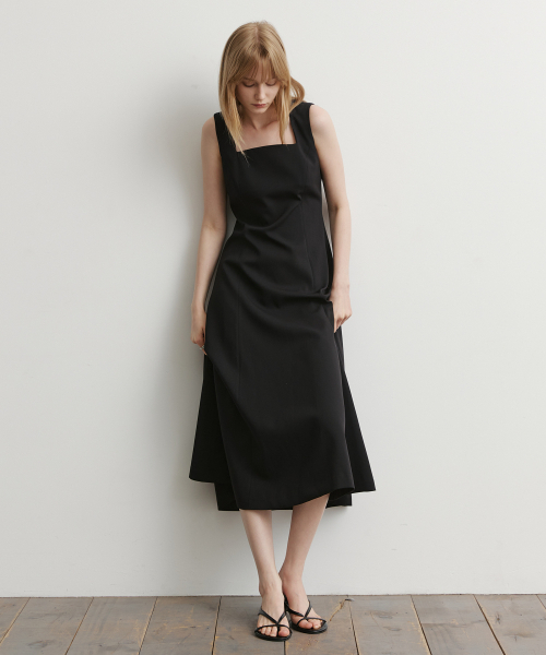 ARTID(アルティーダ)の「フレアスリーブレスロングワンピース_BLACK(ワンピース・レディース・ブラック・SMALL/MEDIUM)」の2枚目の写真