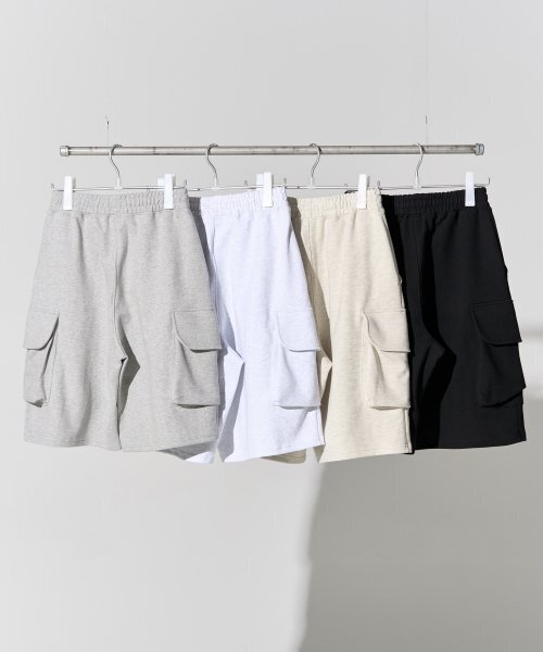XERO（ゼロ）の「Deep One Tuck Cargo Sweat Shorts [4 Colors]（その他パンツ・メンズ・ホワイト/オートミール/ブラック/グレー・LARGE/MEDIUM）」の5枚目の写真