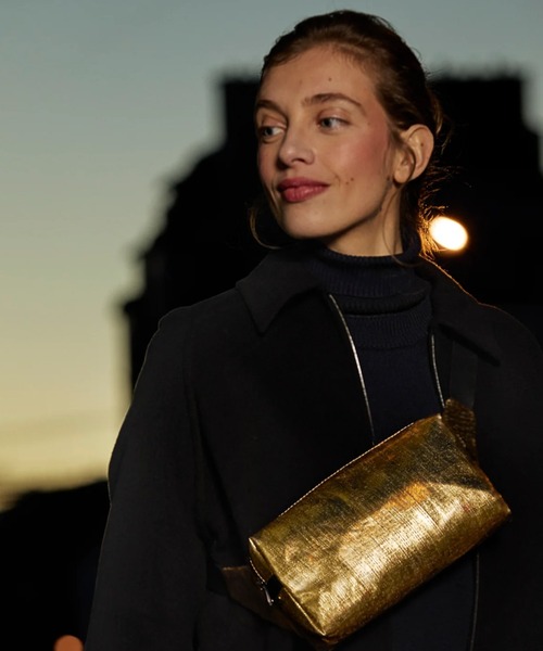 Jack Gomme（ジャックゴム）の「【JACK GOMME】ナイロン ボディバッグ ウェストポーチ　BLOOM（ボディバッグ/ウエストポーチ・レディース・ゴールド・FREE）」の2枚目の写真