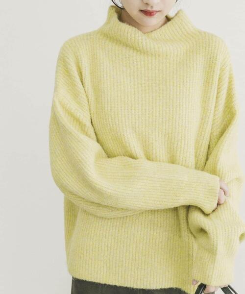 ITEMS URBANRESEARCH（アイテムズ アーバンリサーチ）の「フワフワボトルネックニット（ニット/セーター・レディース・チャコールグレー/ライトベージュ/イエロー系その他/パープル・FREE）」の10枚目の写真