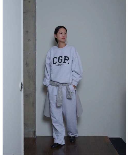 codegraphy（コードグラフィー）の「CGP Arch Logo Man-to-Man CBEBUTL330（スウェット・メンズ・バーガンディー/ネイビー/オートミール/ヘザーグレー/ブラック・SMALL/MEDIUM/LARGE）」の9枚目の写真