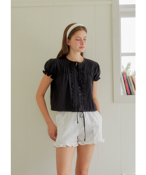 ANOETIC(アノエティック)の「FRILL STRING RIBBON BLOUSE_BLACK(シャツ/ブラウス・レディース・ブラック・FREE)」の4枚目の写真