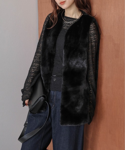 AMELY(エミリー)の「エコファー ロングベスト(ベスト・レディース・ブラック/ブラウン/モカ/ベージュ・フリー)」の2枚目の写真