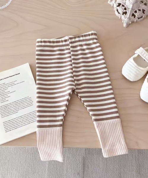 Bambin（ボンバン）の「【 Bambin / ボンバン 】 ナチュラルカラー ボーダー 切り替え レギンス（レギンス/スパッツ・キッズ・ライトグレー/ブラウン/ブラック/ダークグレー・80/90/100）」の4枚目の写真