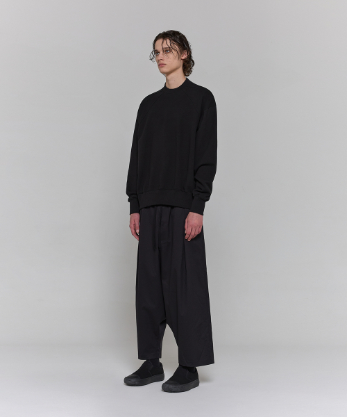 DGNAK(ディグナク)の「ストラクチャーバックタックスウェットシャツ(ブラック)_ PE3TS0101(スウェット・メンズ・ブラック・MEDIUM/LARGE)」の3枚目の写真