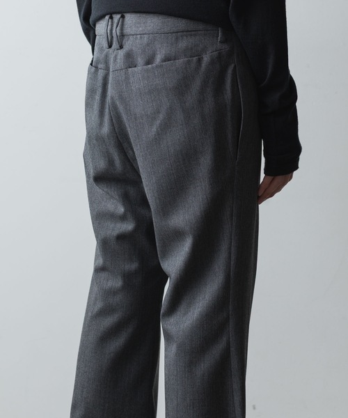 ato（アトウ）の「CLASSIC WOOL FLAIR PANTS（スラックス・メンズ・チャコールグレー/ブラック/ネイビー・44/46/48）」の21枚目の写真