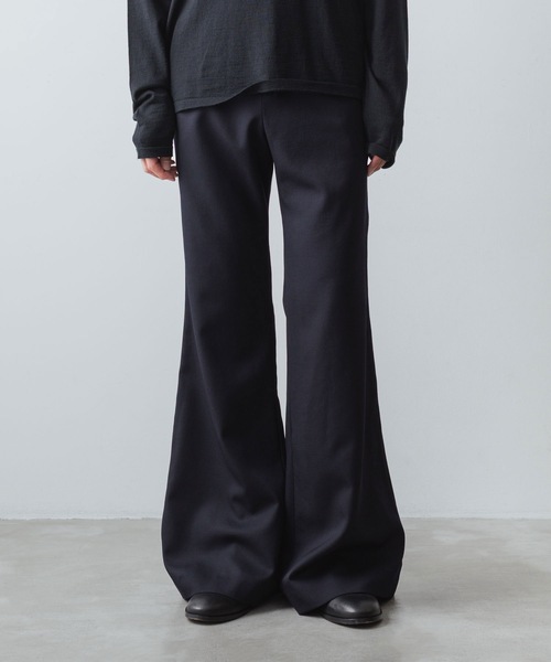 ato（アトウ）の「CLASSIC WOOL FLAIR PANTS（スラックス・メンズ・チャコールグレー/ブラック/ネイビー・44/46/48）」の18枚目の写真
