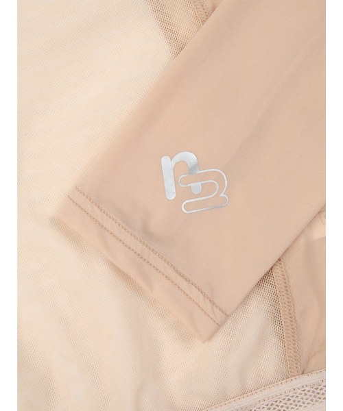 NITINA(ニティナ)の「クーリングアンダーレイヤーインナーティーシャツBG(その他トップス・レディース・ベージュ・SMALL/MEDIUM)」の3枚目の写真